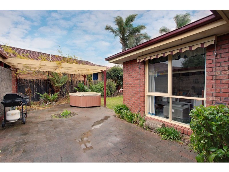 5 David Court, Narre Warren VIC 3805