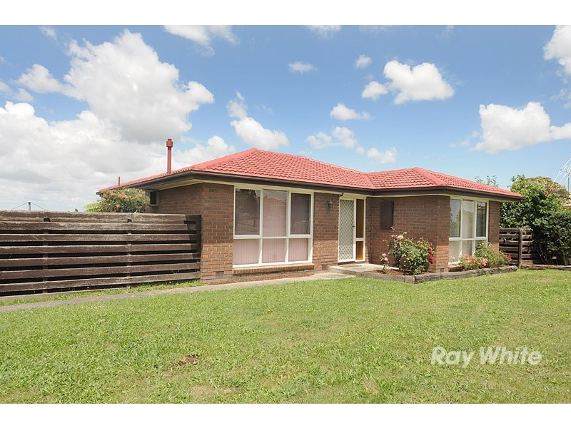 16 Bradley Terrace, Narre Warren VIC 3805