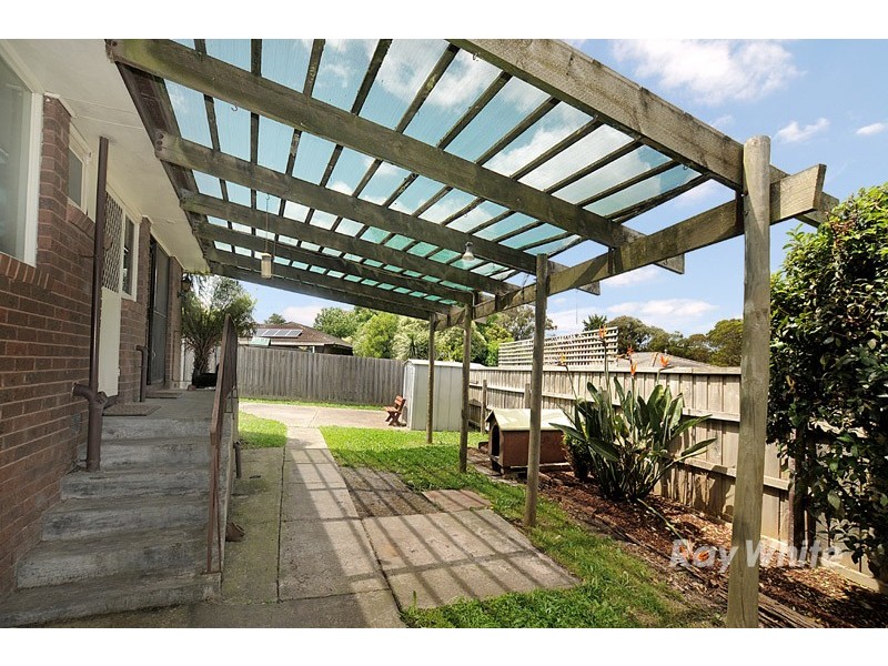 16 Bradley Terrace, Narre Warren VIC 3805