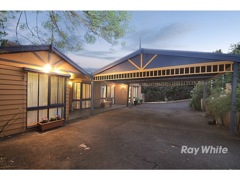 16 McNabb Street, Berwick VIC 3806