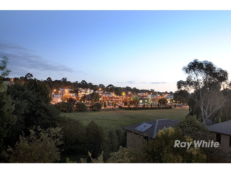 16 McNabb Street, Berwick VIC 3806