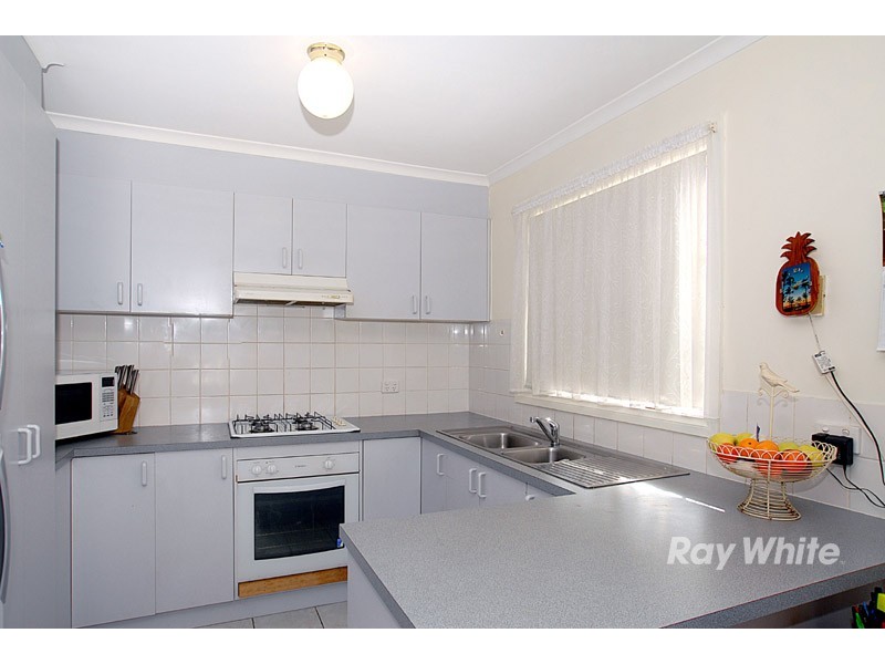 2/61 Strathavan Drive, Berwick VIC 3806