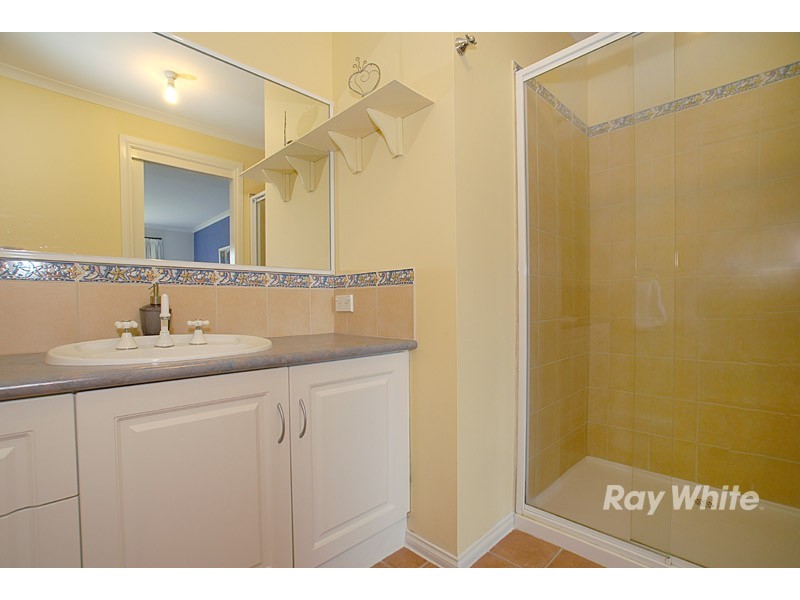 23 Deakin Court, Berwick VIC 3806