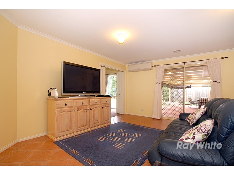 23 Deakin Court, Berwick VIC 3806