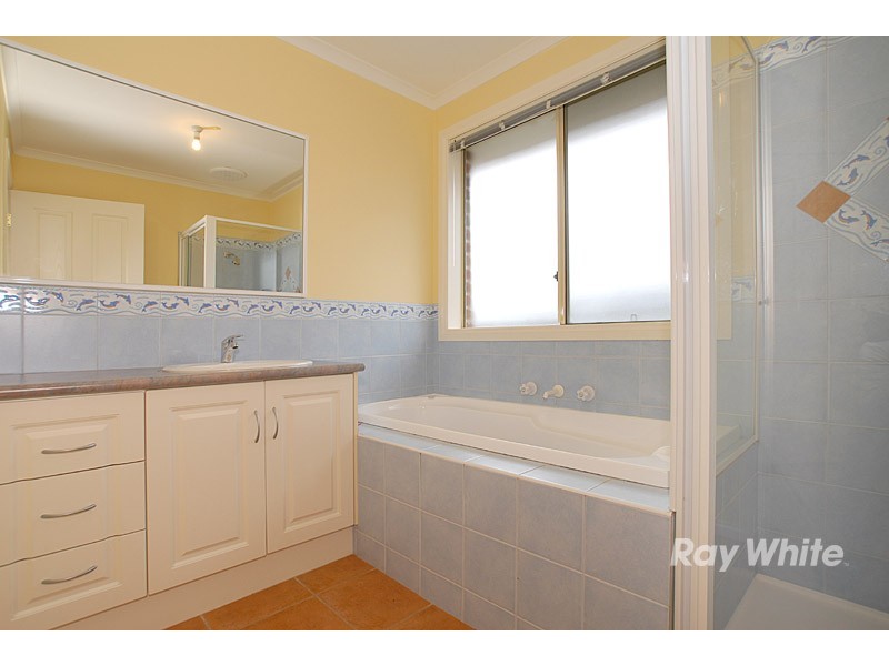 23 Deakin Court, Berwick VIC 3806