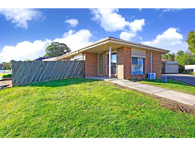 1-2 Pemberton Drive, Narre Warren VIC 3805