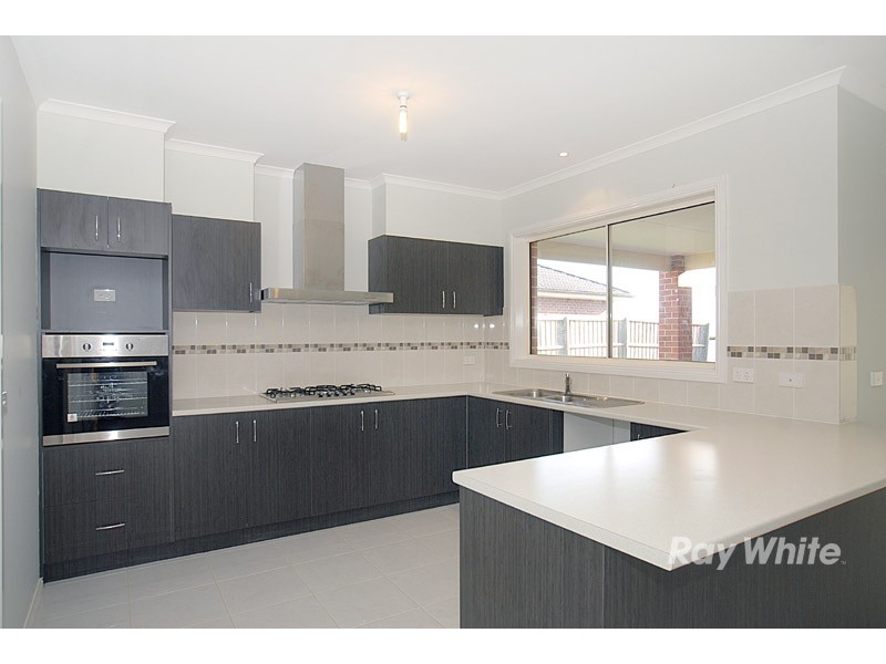 3 Amstel Mews, Cranbourne VIC 3977