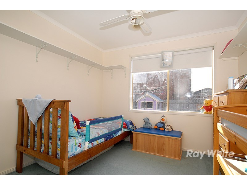 18 Lighthorse Crescent, Narre Warren South VIC 3805