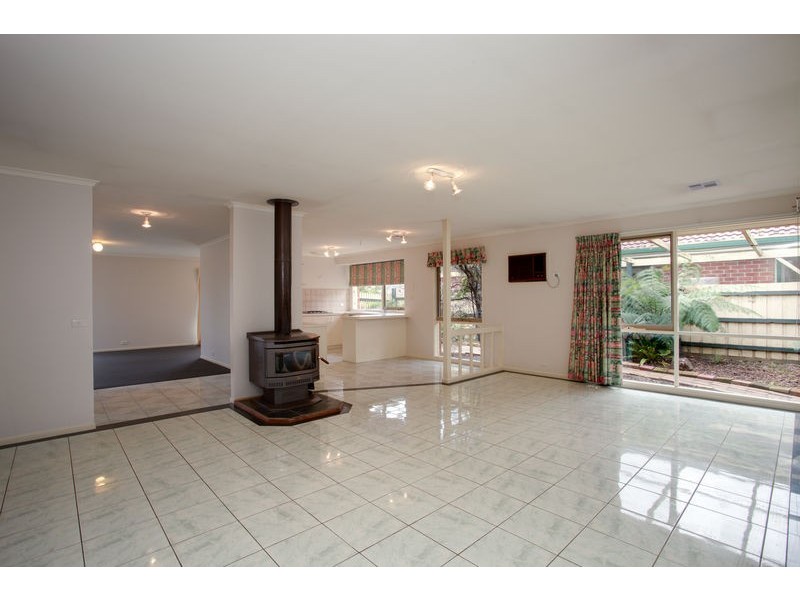 9 James Bathe Way, Narre Warren South VIC 3805