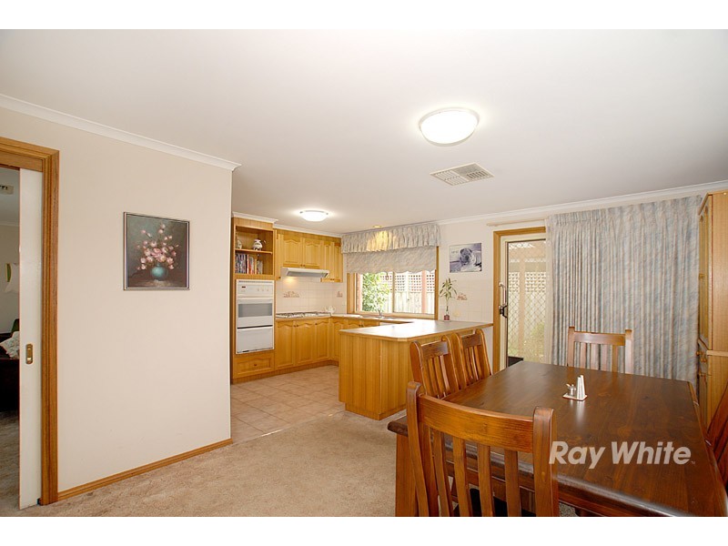 42 Tarcoola Drive, Narre Warren VIC 3805