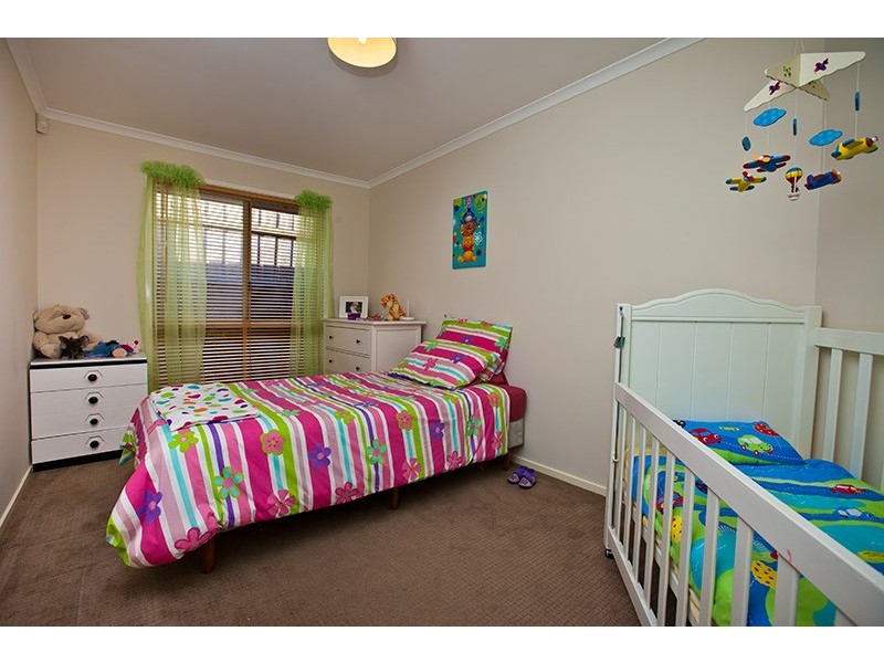 9 Gilbert Place, Berwick VIC 3806