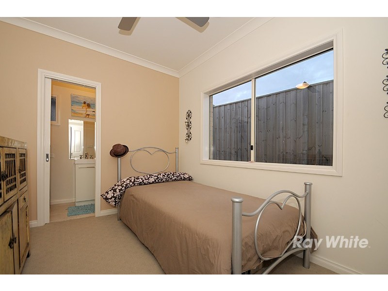 9 McNair Court, Berwick VIC 3806