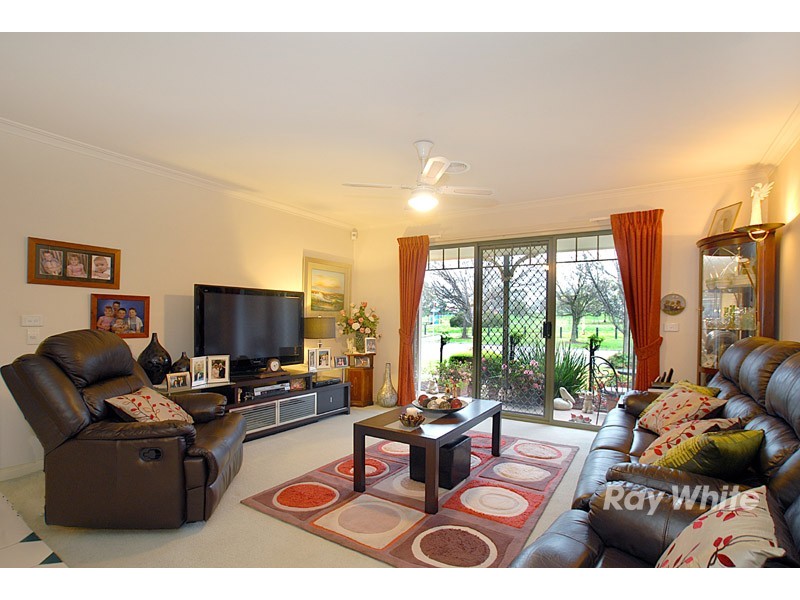 21 Wood Road, Narre Warren South VIC 3805