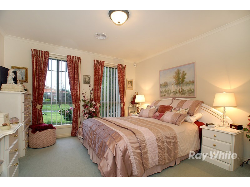 21 Wood Road, Narre Warren South VIC 3805