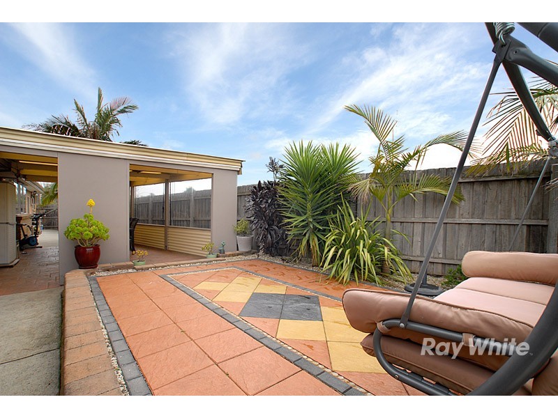 9 Bogong Close, Hallam VIC 3803