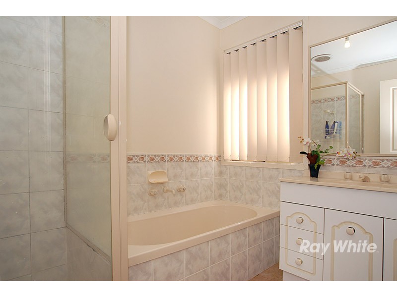 12 Riddlestone Court, Narre Warren South VIC 3805