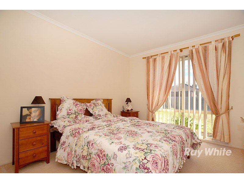 12 Riddlestone Court, Narre Warren South VIC 3805