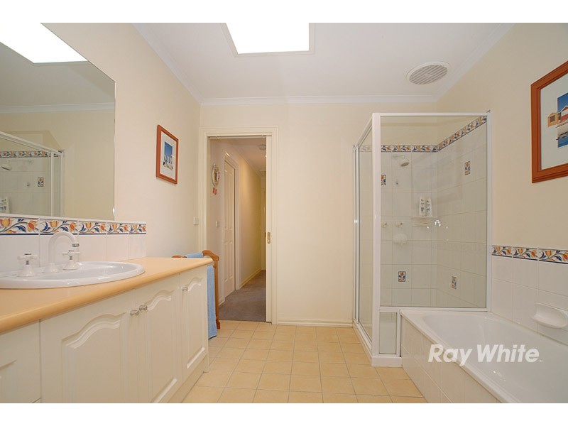 7 Eastern Park Square, Narre Warren South VIC 3805