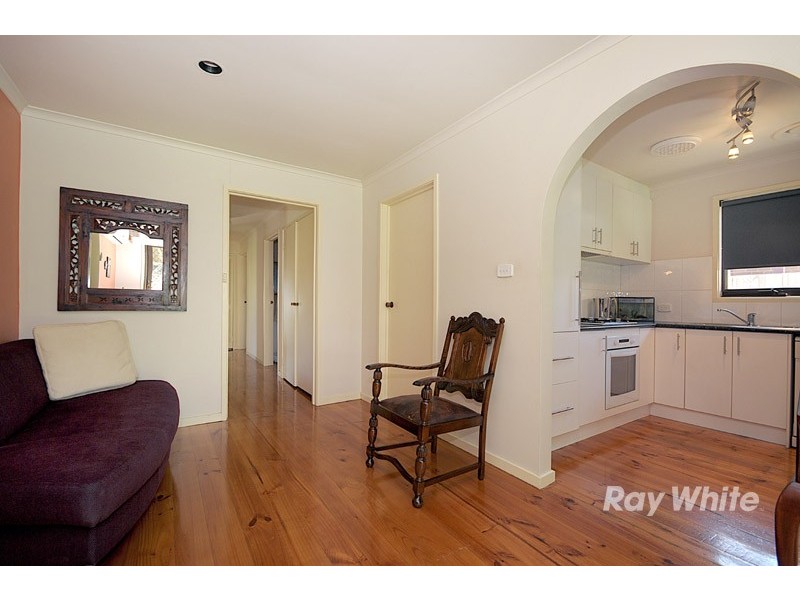 4 Carluke Close, Berwick VIC 3806