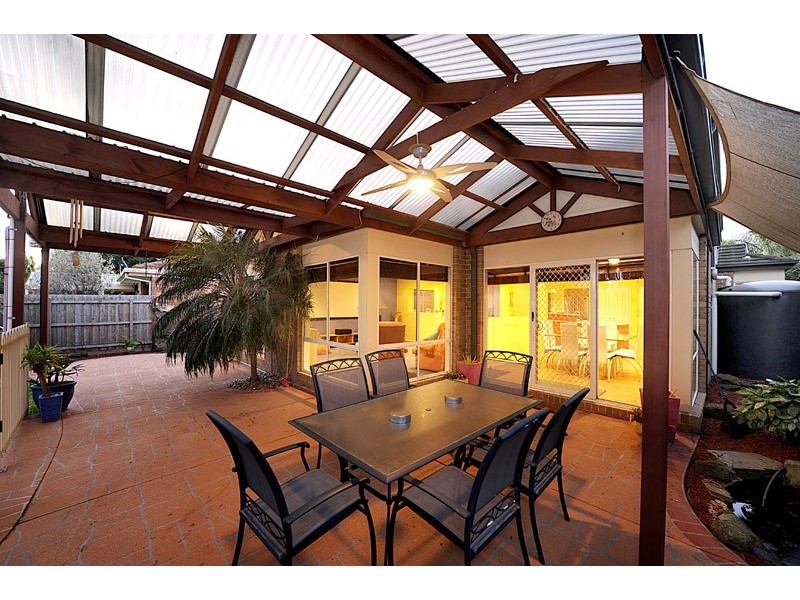 13 Golf Links Road, Berwick VIC 3806