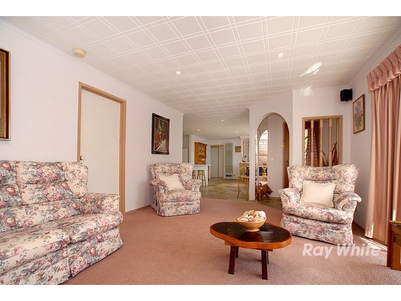 9 London Crescent, Narre Warren VIC 3805