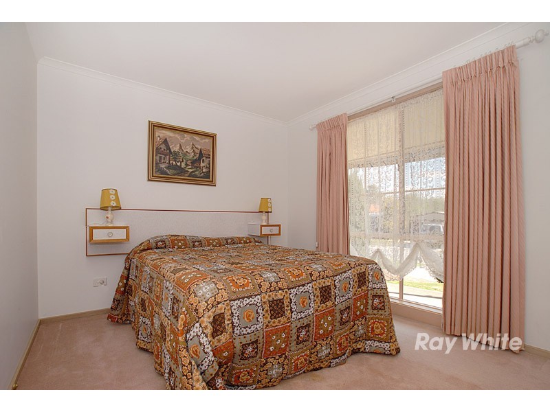 9 London Crescent, Narre Warren VIC 3805