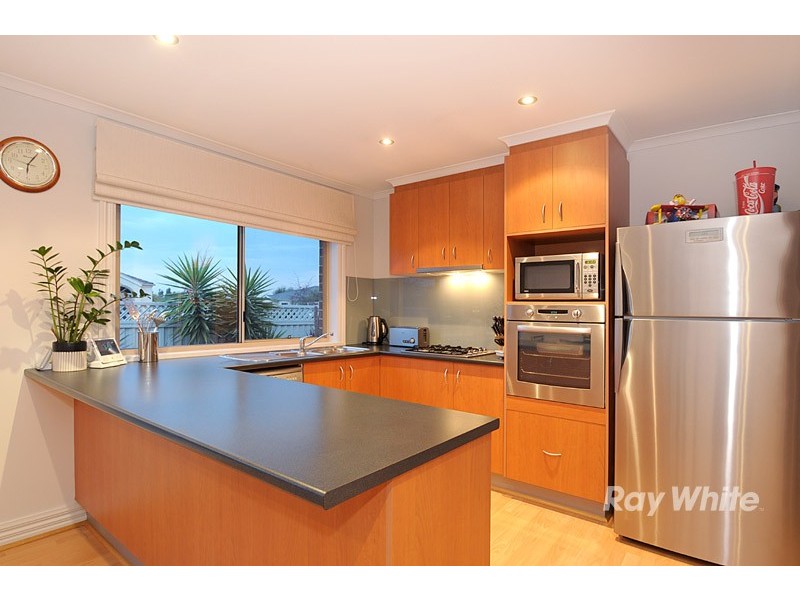 2 Latrobe Avenue, Pakenham VIC 3810
