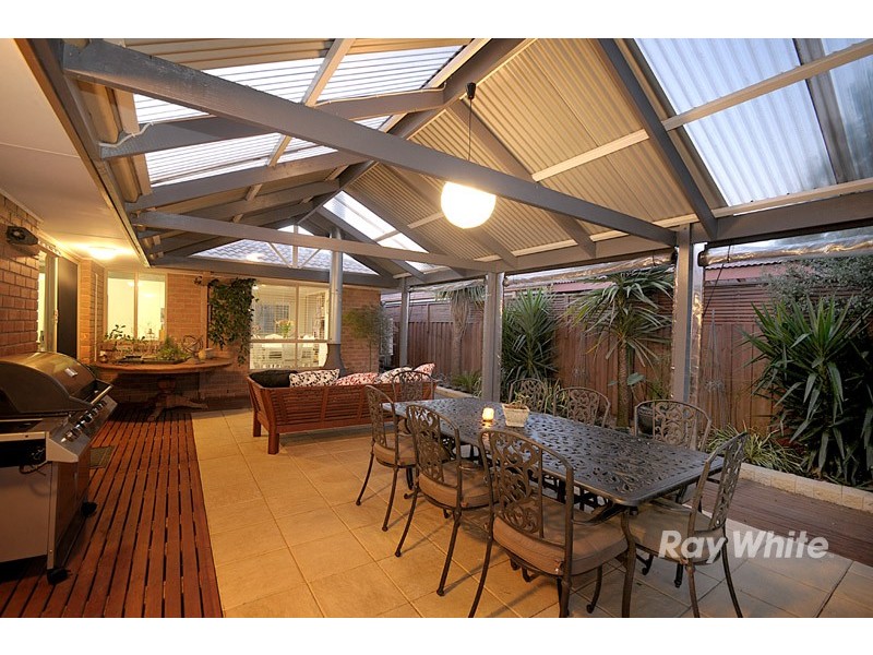 8 Retreat Circuit, Beaconsfield VIC 3807