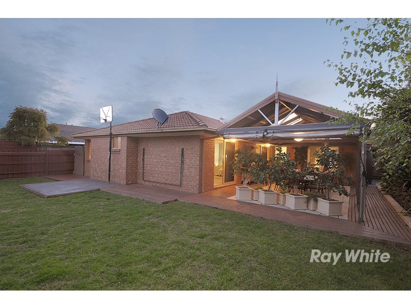 8 Retreat Circuit, Beaconsfield VIC 3807