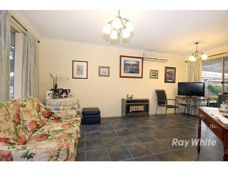 82 Kendall Drive, Narre Warren VIC 3805