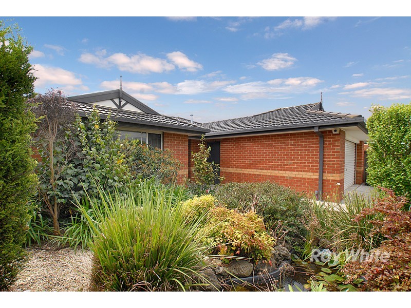 71 The Promenade, Narre Warren South VIC 3805
