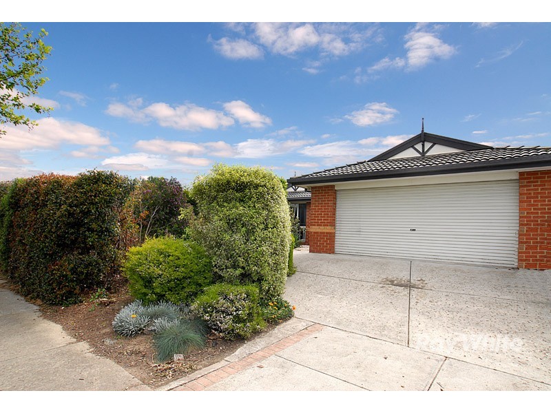 71 The Promenade, Narre Warren South VIC 3805