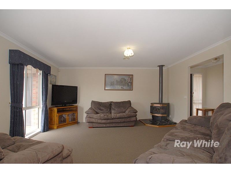 71 The Promenade, Narre Warren South VIC 3805
