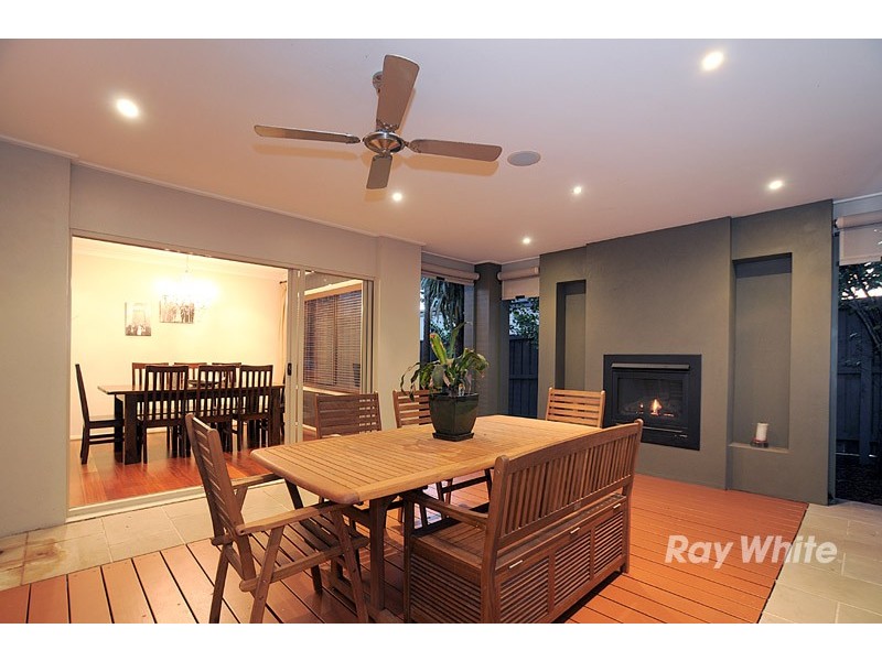 4 Chase Boulevard, Berwick VIC 3806