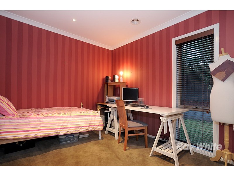 4 Chase Boulevard, Berwick VIC 3806