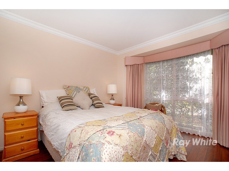 19 Eskdale Crescent, Narre Warren VIC 3805