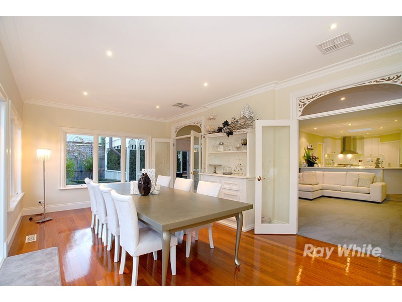 14 Grantham Crescent, Berwick VIC 3806