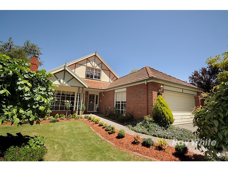 9  The Crescent, Narre Warren South VIC 3805