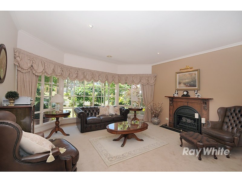 9  The Crescent, Narre Warren South VIC 3805