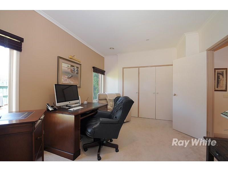 9  The Crescent, Narre Warren South VIC 3805