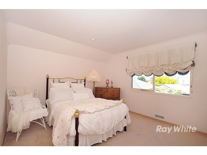 9  The Crescent, Narre Warren South VIC 3805