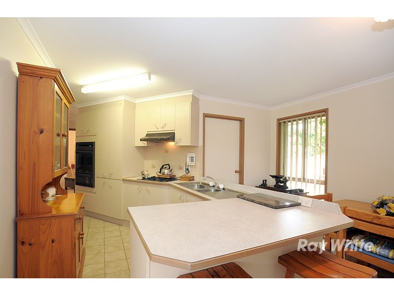 13 Festival Terrace, Berwick VIC 3806