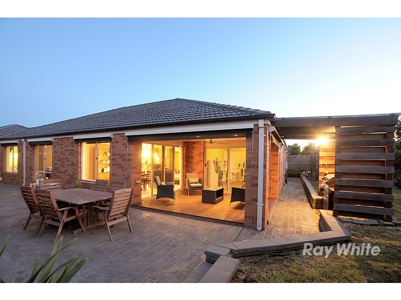 7  Eva Florence Way, Narre Warren South VIC 3805