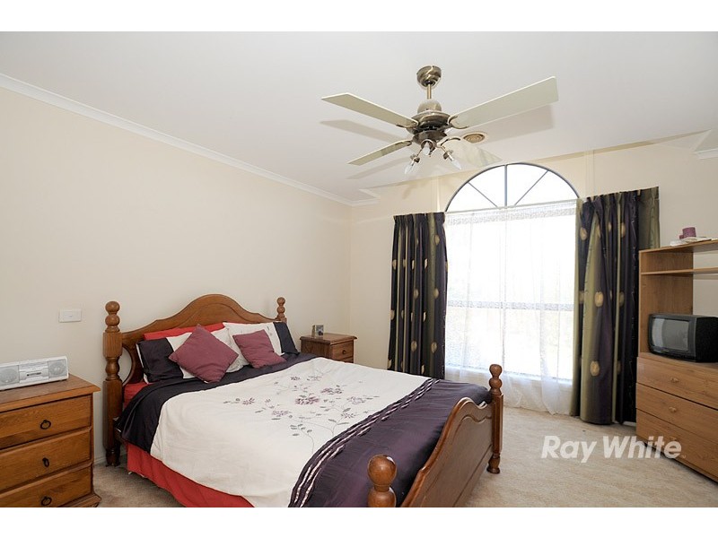 63 Fitzgerald Road, Hallam VIC 3803