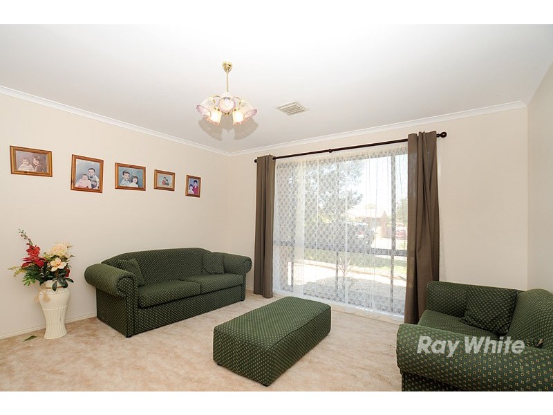 63 Fitzgerald Road, Hallam VIC 3803