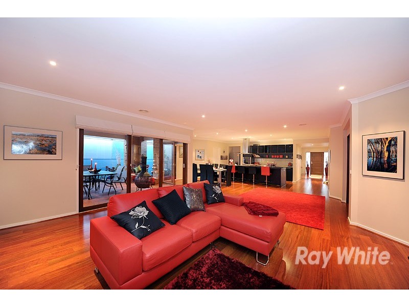 6 Limousin Court, Berwick VIC 3806