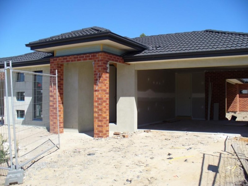 20 Olive Grove, Officer VIC 3809