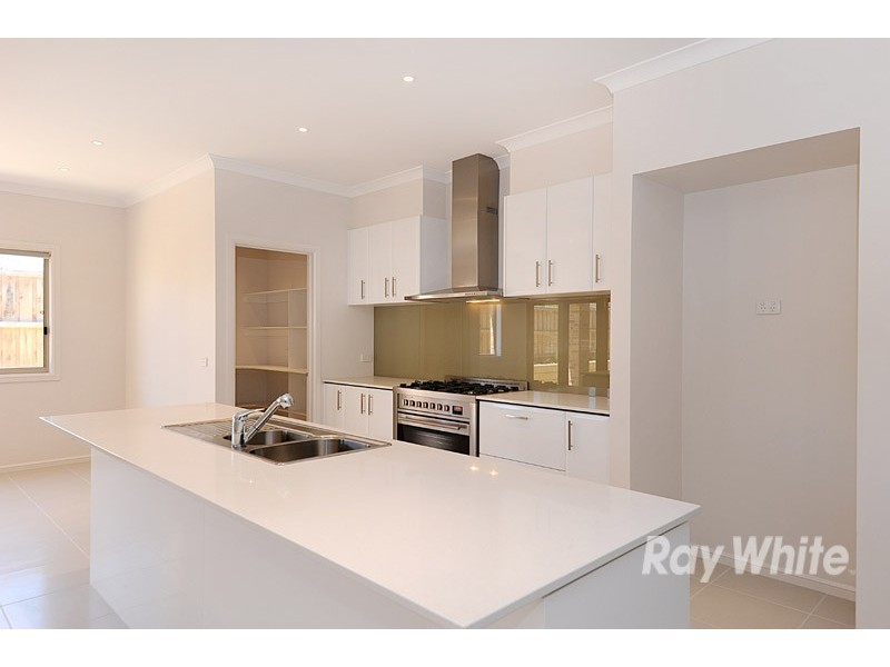 13 Rose Garden, Officer VIC 3809