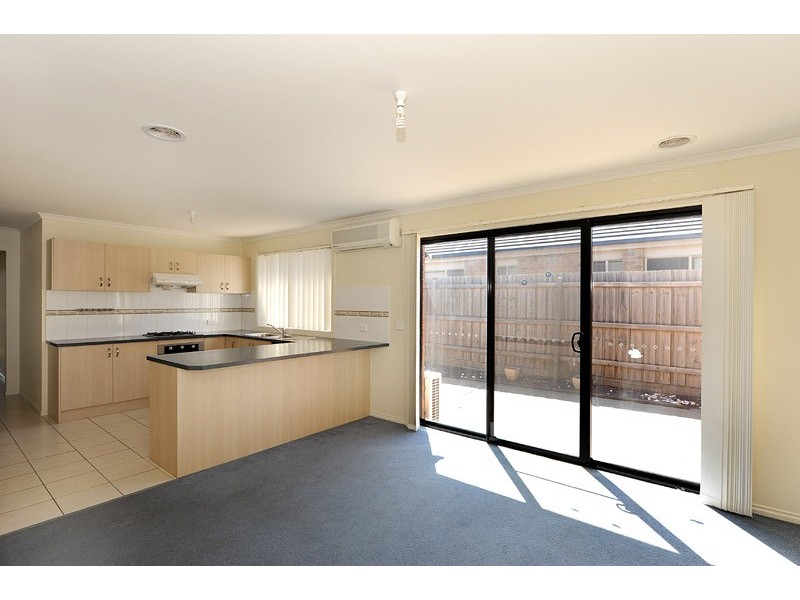 63 Melzak Way, Berwick VIC 3806