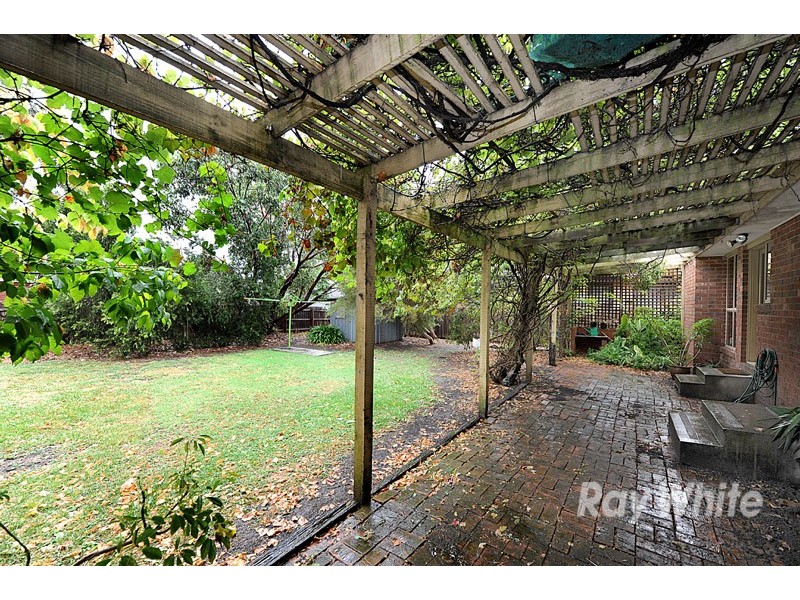 99 Mansfield Street, Berwick VIC 3806